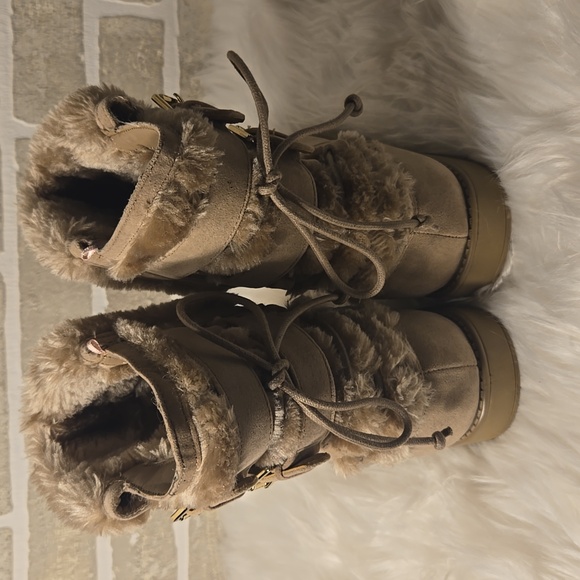 G by Guess boots 👢 - Picture 1 of 8